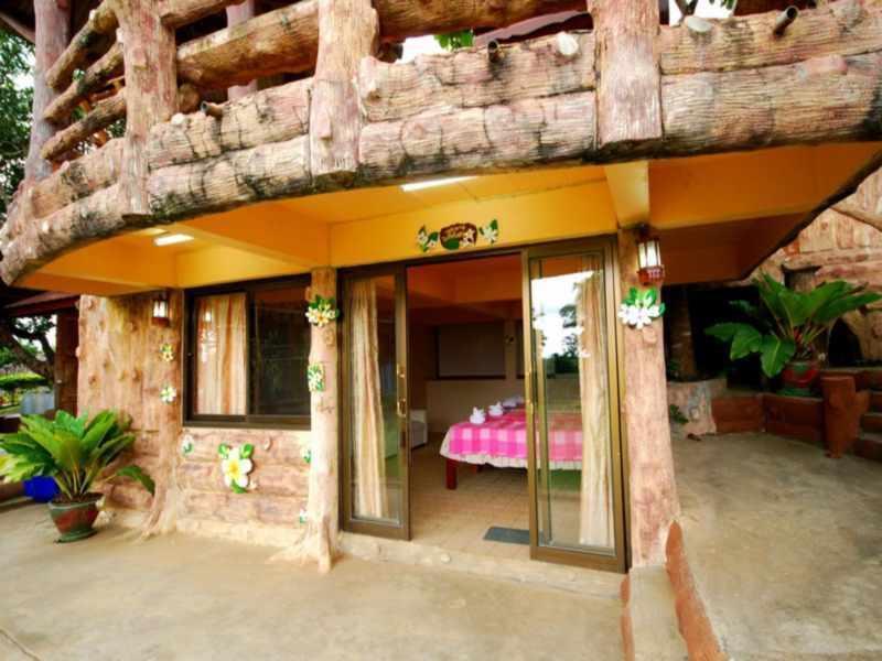 Baandin Wangnaamkeaw Hotel Wang Nam Khiao Exterior photo